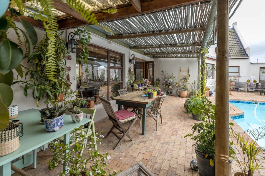 6 Bedroom Property for Sale in Tijgerhof Western Cape